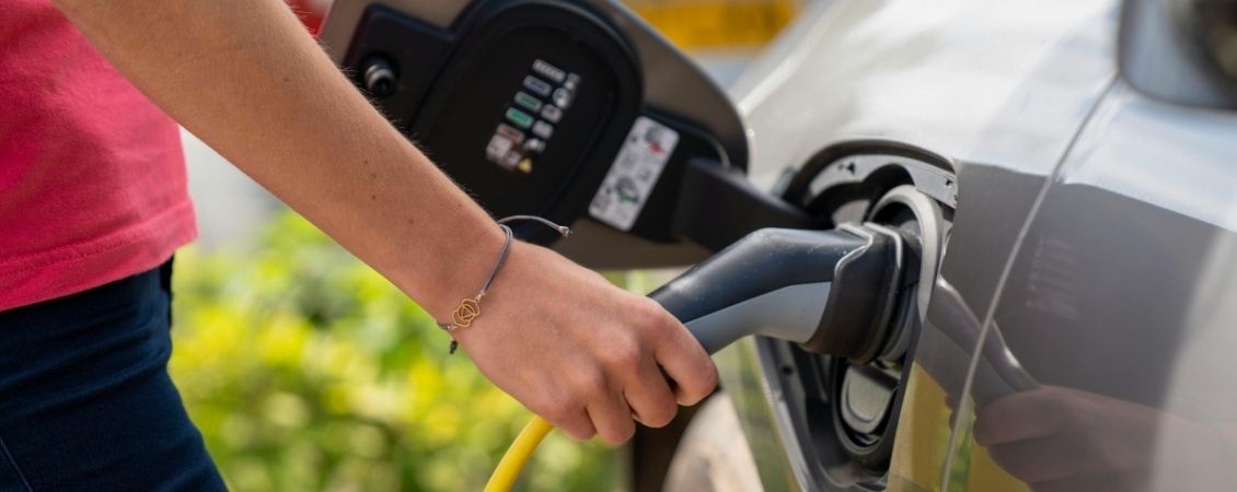 Rising Fuel Costs Push 64% of UK Workers to Consider Electric Vehicles